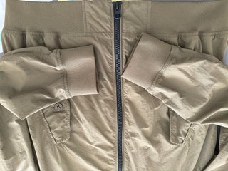 Chaqueta Blauer verde fina