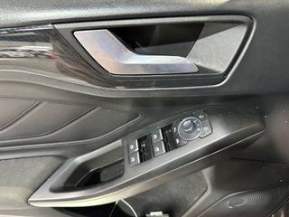 Ford Focus 1.0 Ecoboost MHEV 114kW ST-Line