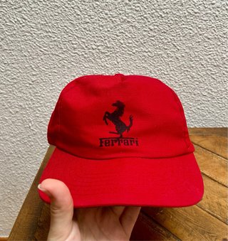 Gorra Vintage Roja