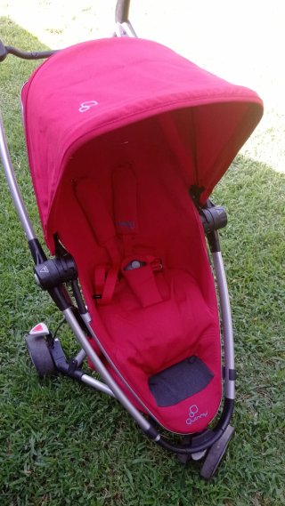 Silla de paseo Quinny roja