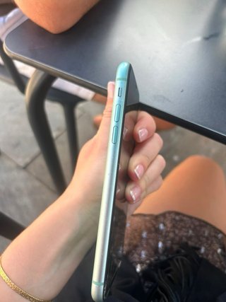 iPhone 11 128 GB Verde. Salud bateria 75%
