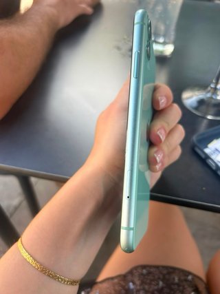 iPhone 11 128 GB Verde. Salud bateria 75%