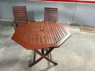 Mesa de jardín octogonal + 2 sillas regalo