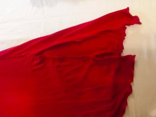 Vestido de playa rojo con estampado