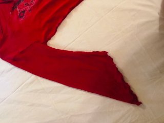 Vestido de playa rojo con estampado