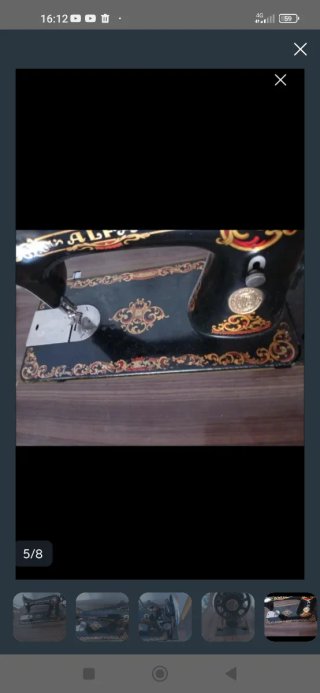 Máquina de coser alfa antigua