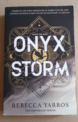 ¡Bajada de precio! Onyx Storm