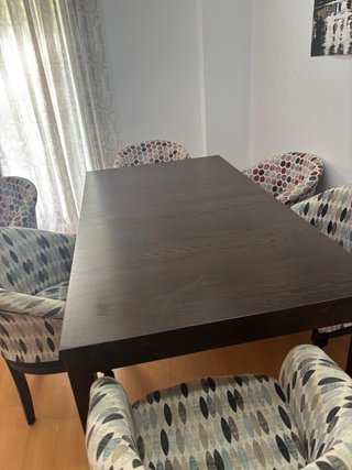 Mesa comedor extensible wengué y 6 sillas