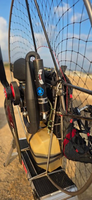 Paramotor Air Conception + Vela Ozone + Paracaídas