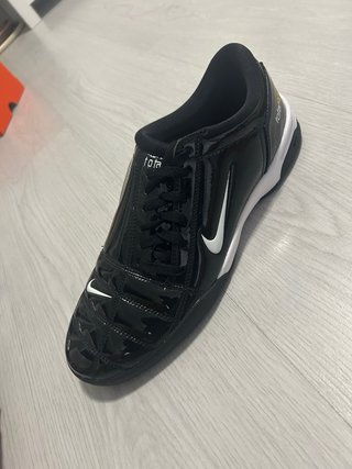 Zapatillas Nike Total 90 Negras y Plateadas