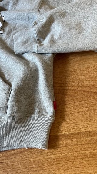 Sudadera Supreme x Maison Margiela Gris