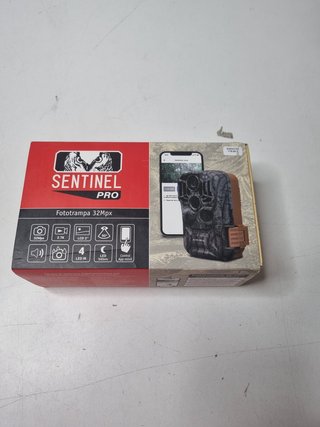 < Fototrampa SENTINEL PRO