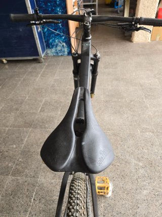 Bicicleta Orbea de montaña negra, M