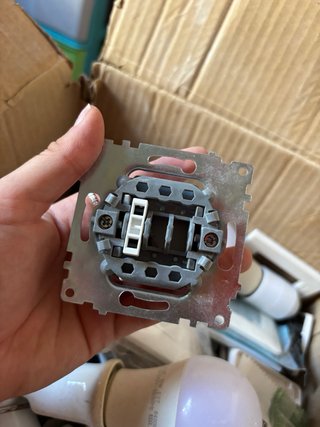 Lote de material eléctrico
