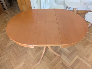 Mesa redonda extensible de madera
