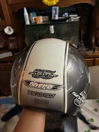Casco Nitro Scooter Gris y Blanco