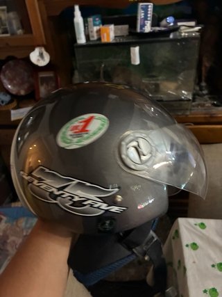 Casco Nitro Scooter Gris y Blanco
