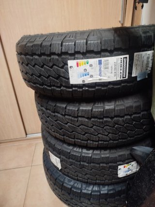Ruedas Bridgestone Dueler 235/60 R18 107H XL.