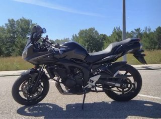 Yamaha FZ6 Negra Sportbike