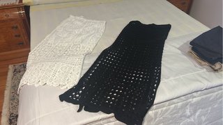 Faldas largas blancas y negras