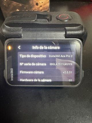 Insta360 Ace Pro 2 Cámara Negra y Roja