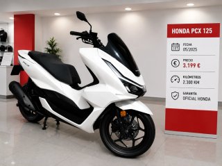 Honda PCX 125 Blanca Scooter