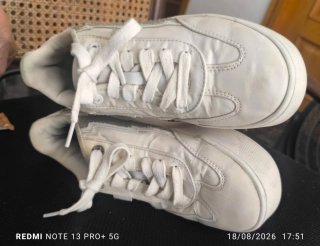 Zapatillas MTNG plateadas y blancas talla 39