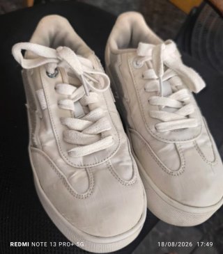 Zapatillas MTNG plateadas y blancas talla 39