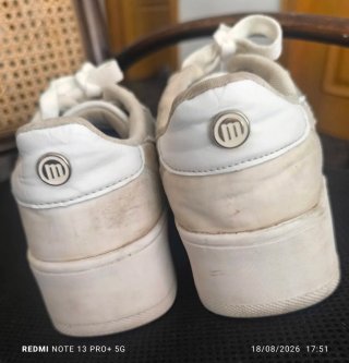 Zapatillas MTNG plateadas y blancas talla 39