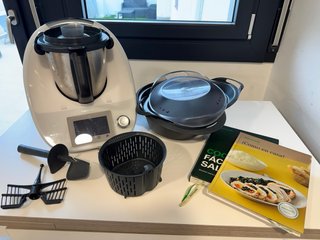 Thermomix TM5 con accesorios