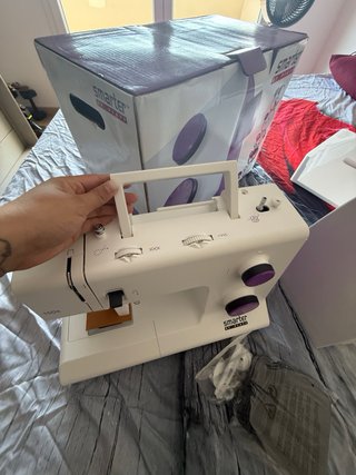 Máquina de coser Pfaff Smarter 150s Lila