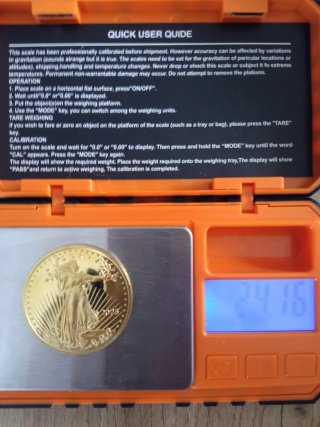 Moneda baño de oro  2023