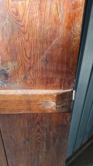 Puerta madera antigua rústica