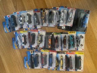 Lote de 25 coches Hot Wheels