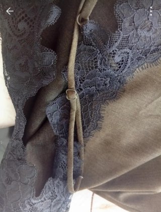 Top lencero Zara verde militar encaje