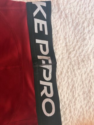 Mallas Nike Pro Cortas Niña Rojo vino