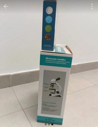Set di microscopi portatili e da tavolo