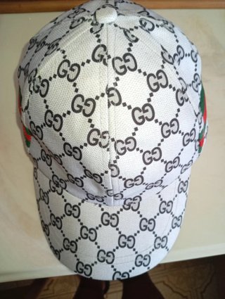 Cappello Gucci Bianco e Nero