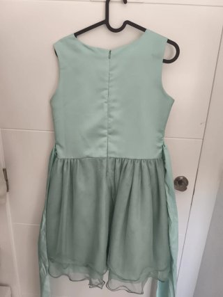 Vestido verde niña con flores