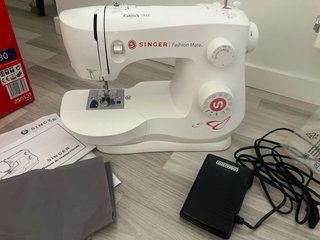 Máquina de coser Singer 3333 Fashion Mate