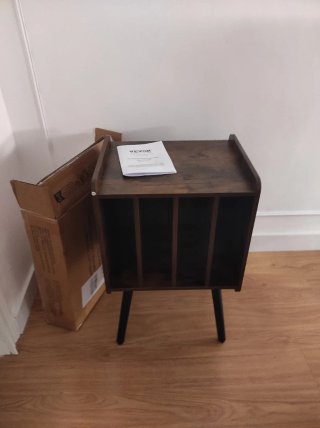 Mueble para tocadiscos con compartimentos