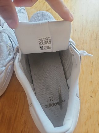 Zapatillas Adidas Superstar Blancas y Doradas