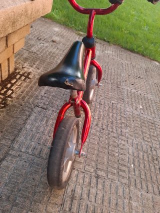 Bici sin pedales Chicco Red Bullet