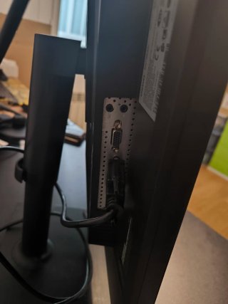 Monitor Samsung Elevable Rotativo Negro