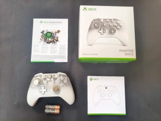 Mando Xbox Phantom White Inalámbrico