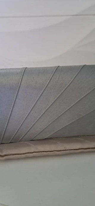 Bolso de fiesta de mano plateado