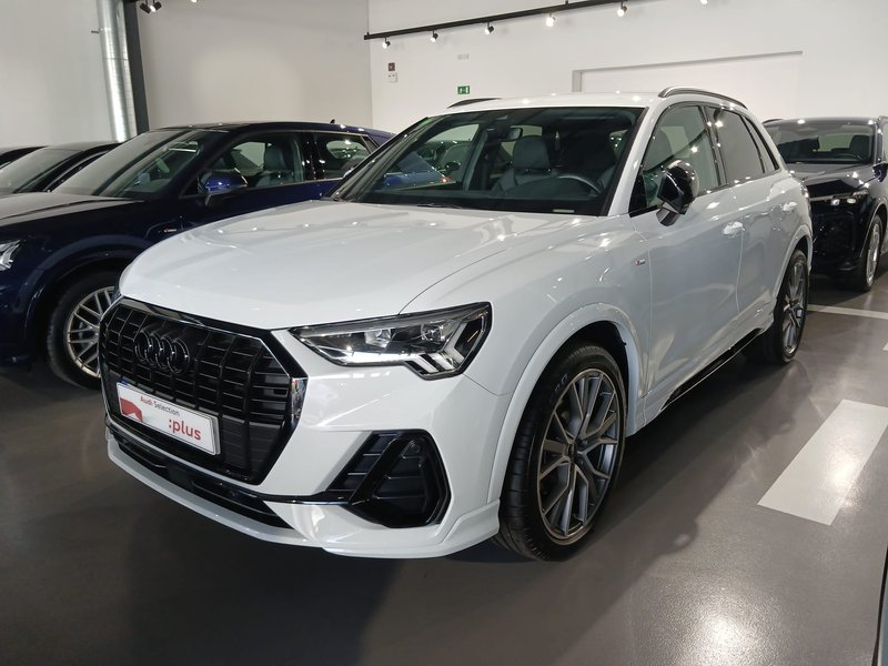 AUDI Q3 35 TFSI Black line S tronic 150Cv - foto 1