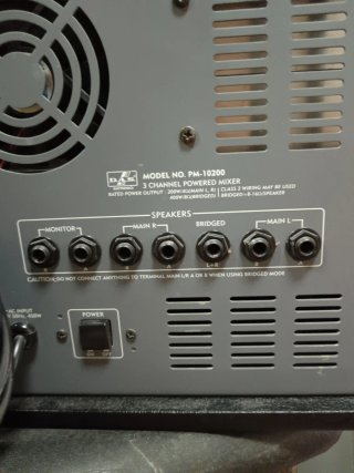 Mesa de mezclas profesional DAS PM-10200