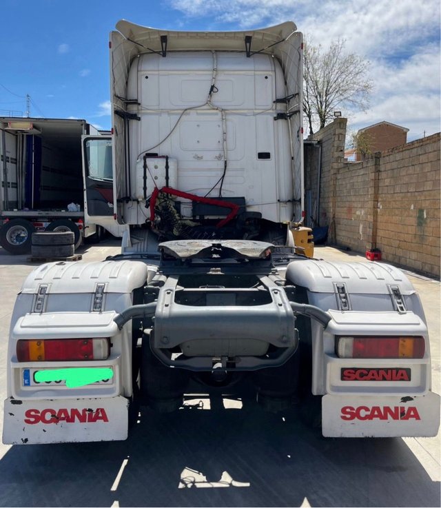 Scania 480 V8