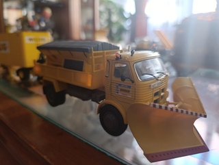 Camiones de reparto - Lote 30